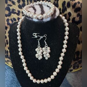 Vintage Joan Rivers Pearl Necklace & Bracelet + Charter Club Cluster Earring